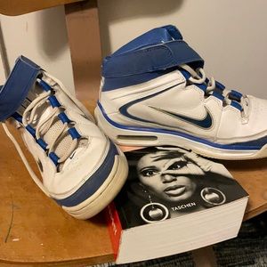 Vintage Nike Air Elite Sneakers